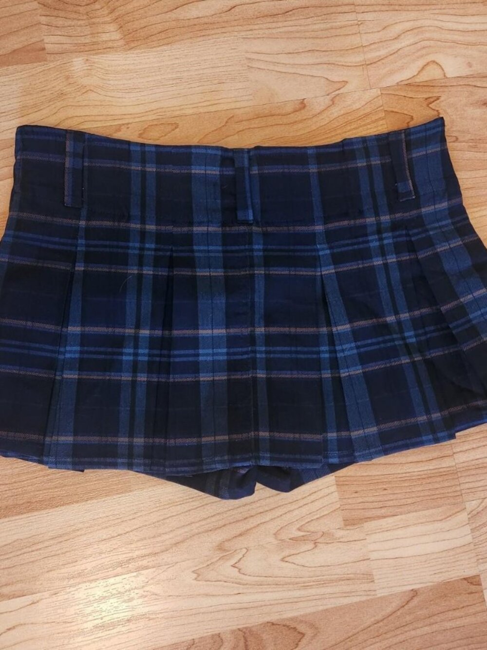 plaid mini skirt
